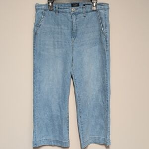 Curve Appeal Relaxed Fit Jeans in Light Blue